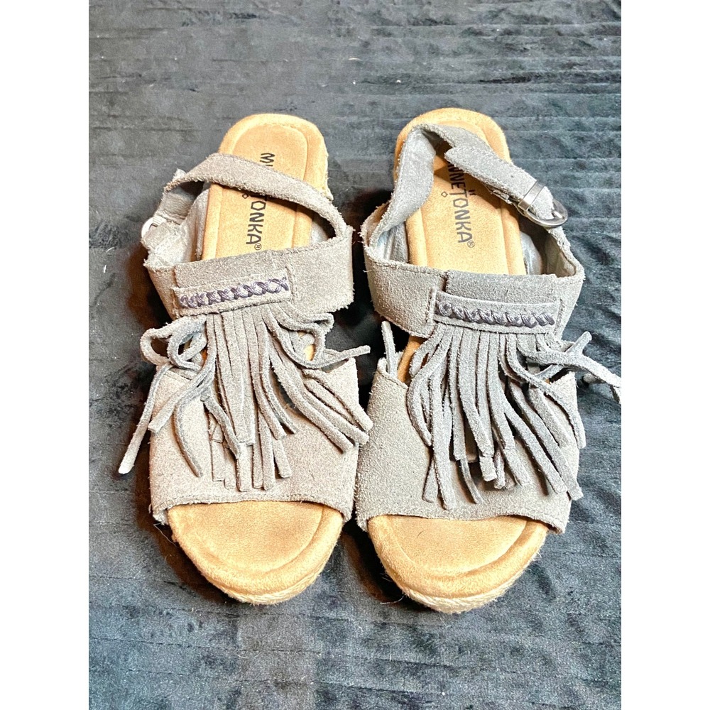 Minnetonka Gray Suede Fringe Boho Espadrille Wedge Sandals 71332 Sz 7